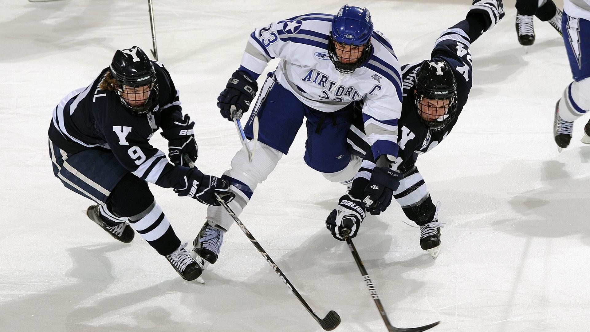 《电竞“黑科技”：人工智能助力赛事分析》，人工智能对战职业选手